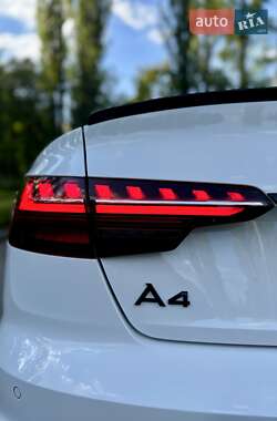 Седан Audi A4 2019 в 