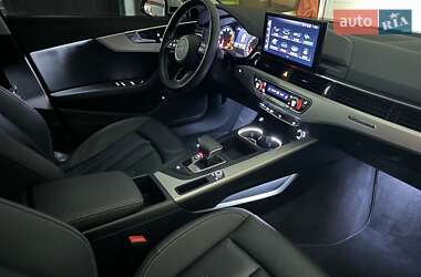 Седан Audi A4 2019 в 