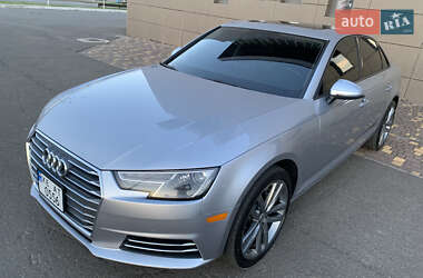 Седан Audi A4 2015 в 