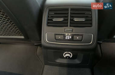 Седан Audi A4 2015 в 