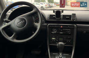 Седан Audi A4 2001 в 