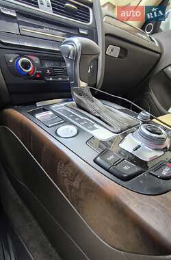 Седан Audi A4 2014 в 