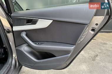 Седан Audi A4 2021 в Киеве