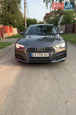Седан Audi A4 2016 в 