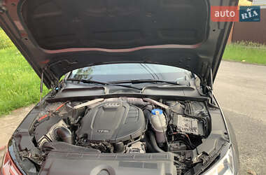 Седан Audi A4 2016 в 