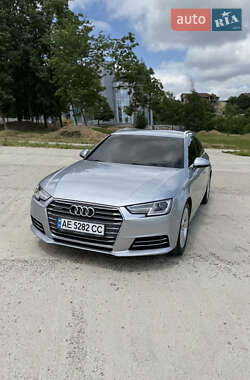 Универсал Audi A4 2016 в 