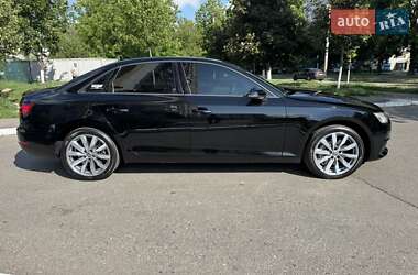 Седан Audi A4 2016 в 