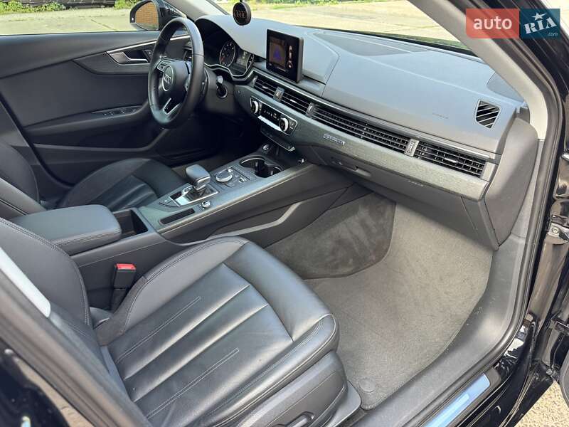 Седан Audi A4 2016 в Харькове