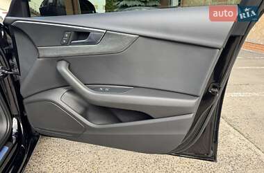 Седан Audi A4 2016 в 