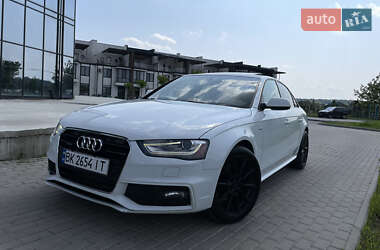Седан Audi A4 2014 в 