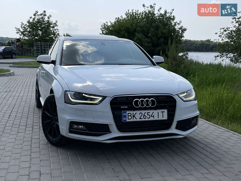 Седан Audi A4 2014 в 