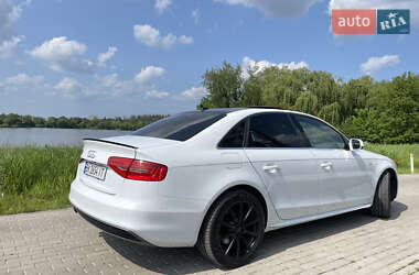 Седан Audi A4 2014 в 