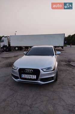 Седан Audi A4 2015 в Мене