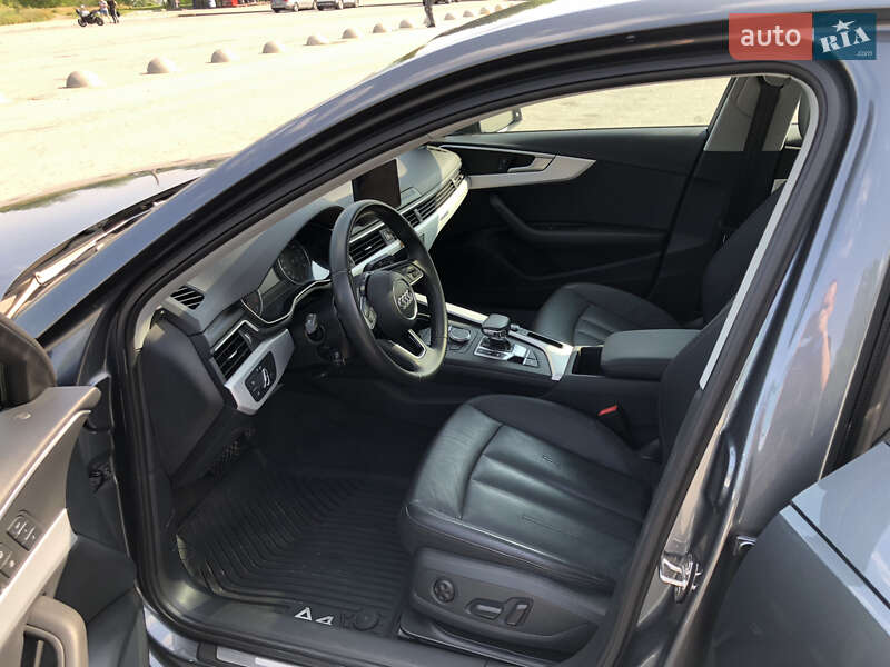 Седан Audi A4 2017 в Запорожье