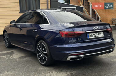 Седан Audi A4 2021 в 