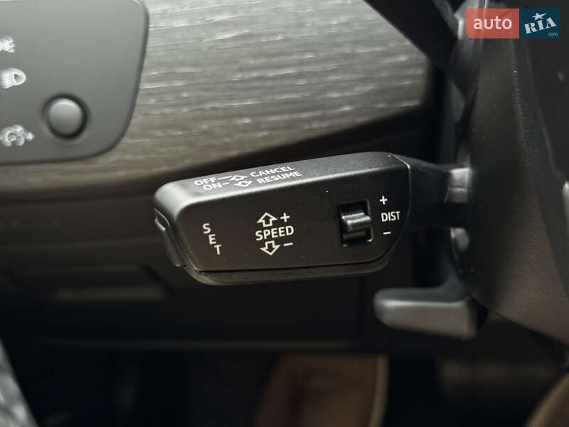 Седан Audi A4 2021 в Києві