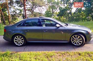 Седан Audi A4 2013 в 