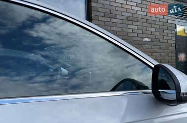 Седан Audi A4 2016 в 