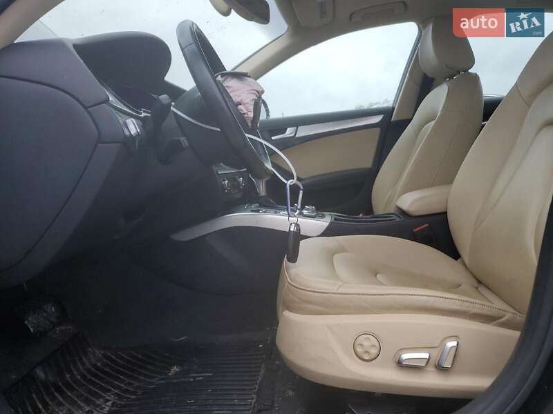 Седан Audi A4 2016 в Львові