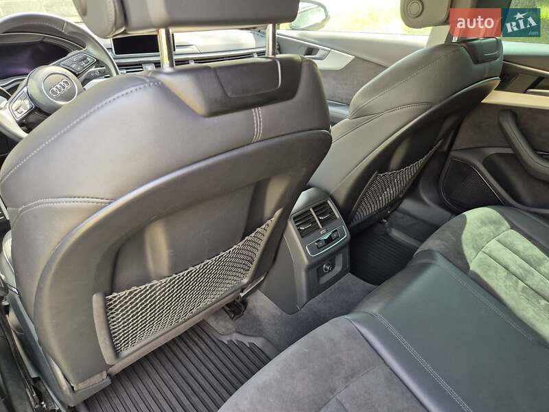 Универсал Audi A4 2018 в Киеве