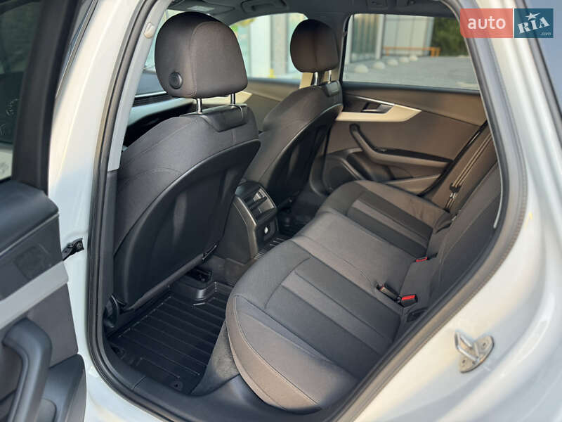 Универсал Audi A4 2021 в Тернополе