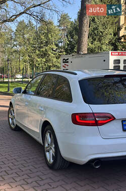 Универсал Audi A4 2012 в 