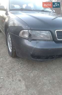 Универсал Audi A4 1997 в 