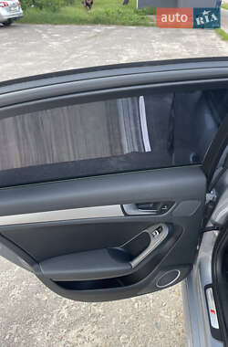 Седан Audi A4 2015 в 