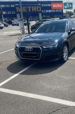 Седан Audi A4 2016 в Києві
