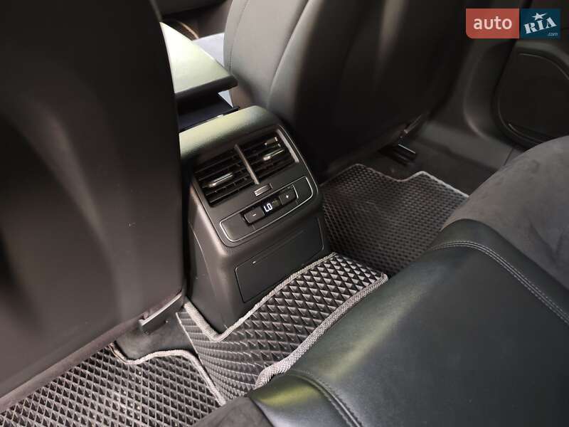 Универсал Audi A4 2016 в Львове