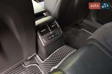 Универсал Audi A4 2016 в 