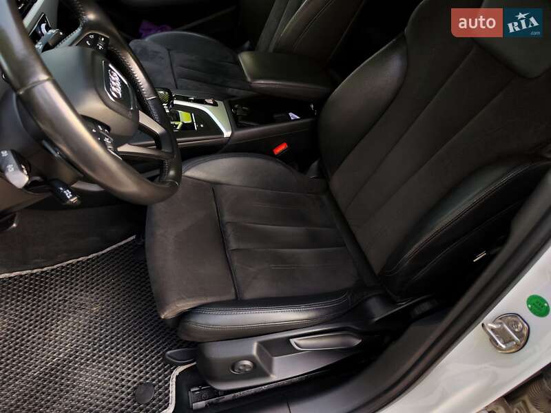 Универсал Audi A4 2016 в Львове