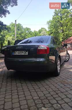 Седан Audi A4 2001 в 