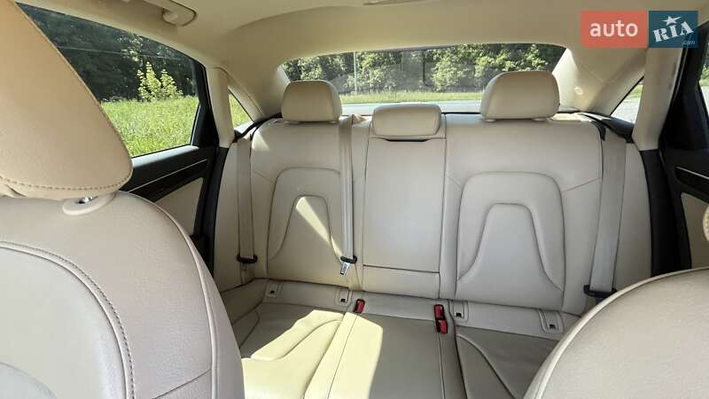 Седан Audi A4 2014 в Ямполе