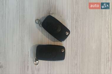 Седан Audi A4 2001 в 