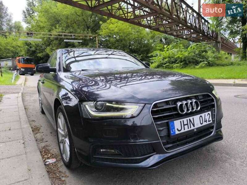 Седан Audi A4 2016 в 
