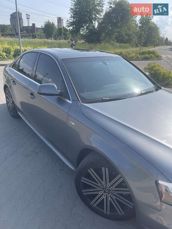 Седан Audi A4 2015 в Львове