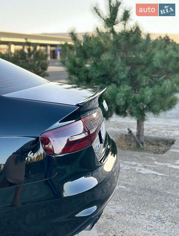 Седан Audi A4 2015 в Одессе