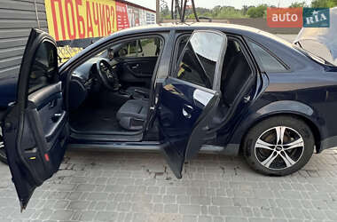 Седан Audi A4 2003 в 