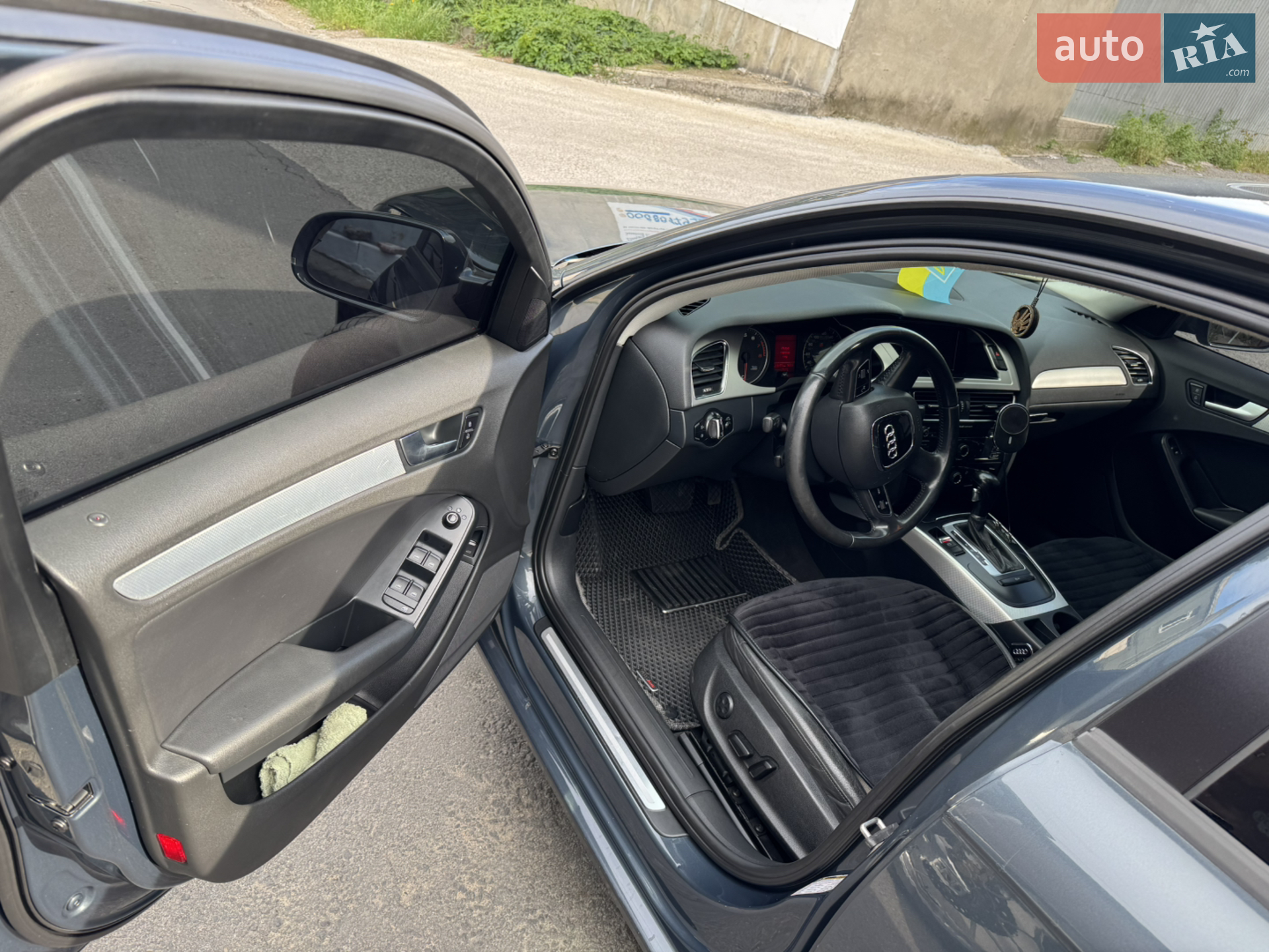 2011 Audi A4 - мініатюра 8