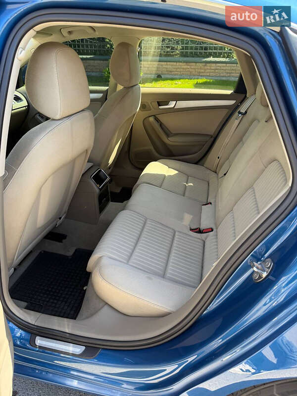 Седан Audi A4 2008 в Луцке