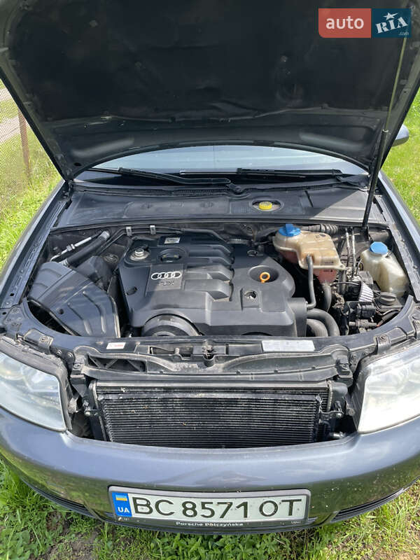 Седан Audi A4 2003 в Львове