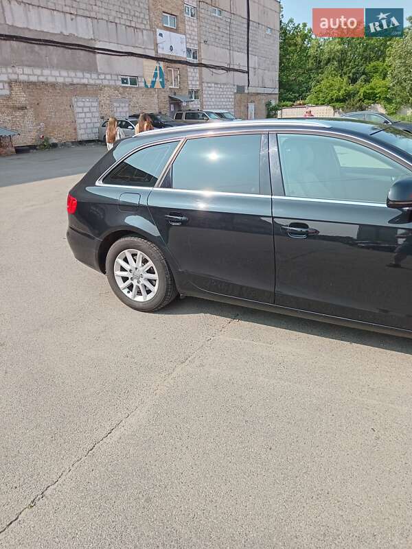 Универсал Audi A4 2008 в Киеве