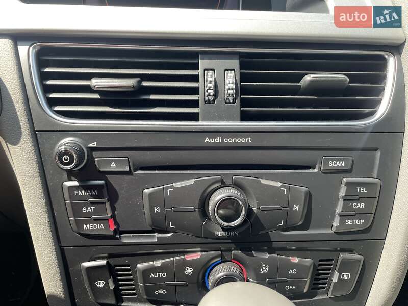 Седан Audi A4 2011 в Киеве