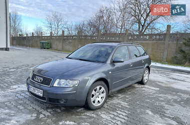 Универсал Audi A4 2001 в Сходнице