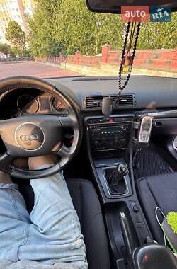 Седан Audi A4 2003 в 