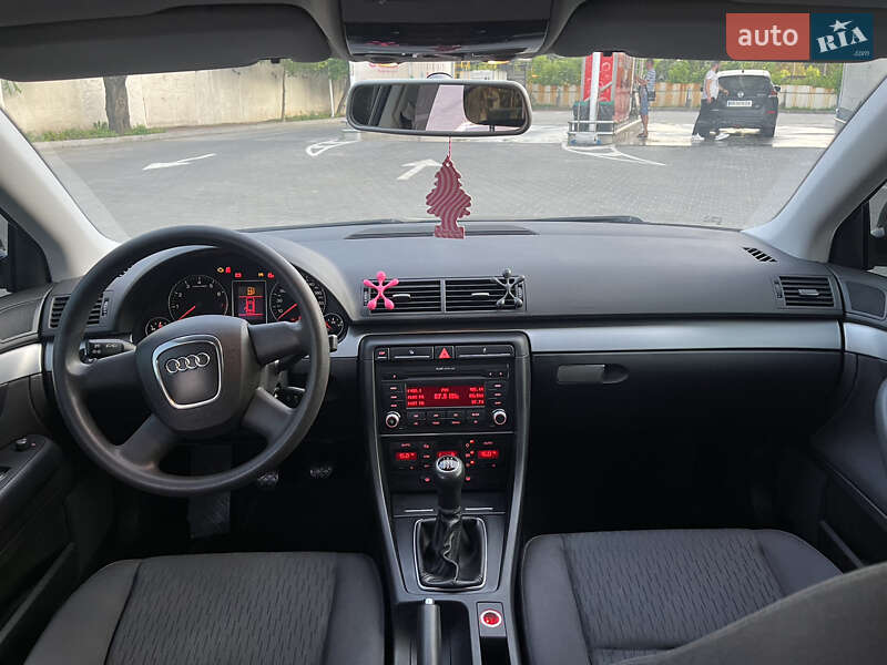 Седан Audi A4 2006 в Виннице