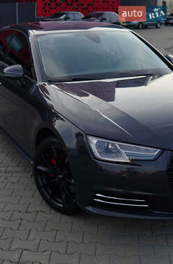 Седан Audi A4 2018 в 