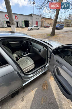 Седан Audi A4 2011 в 