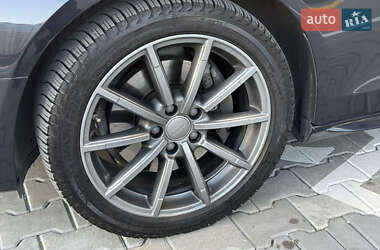 Седан Audi A4 2014 в 